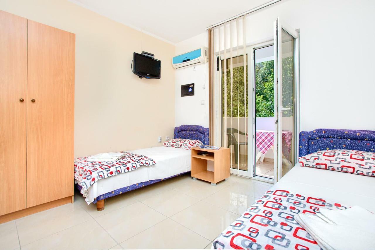 Apartments Porto Bjelila ティヴァト エクステリア 写真