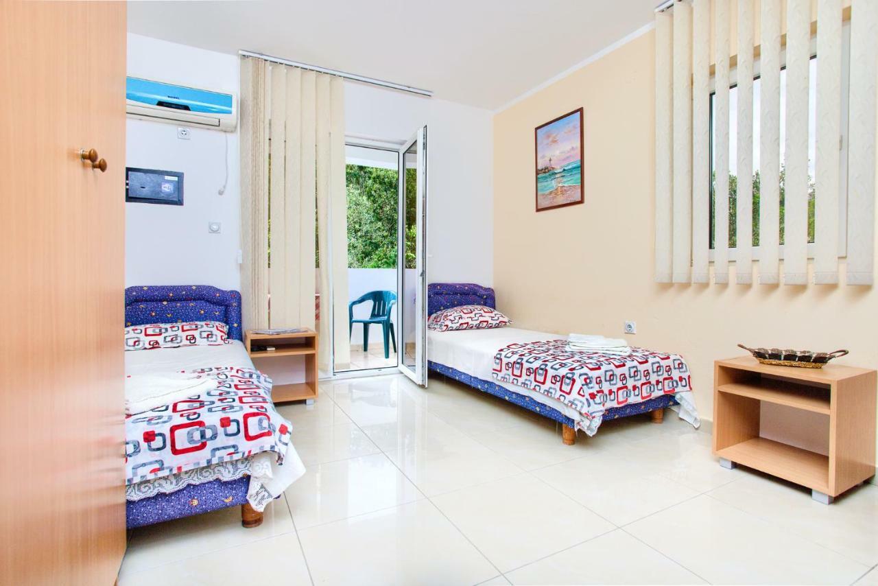 Apartments Porto Bjelila ティヴァト エクステリア 写真