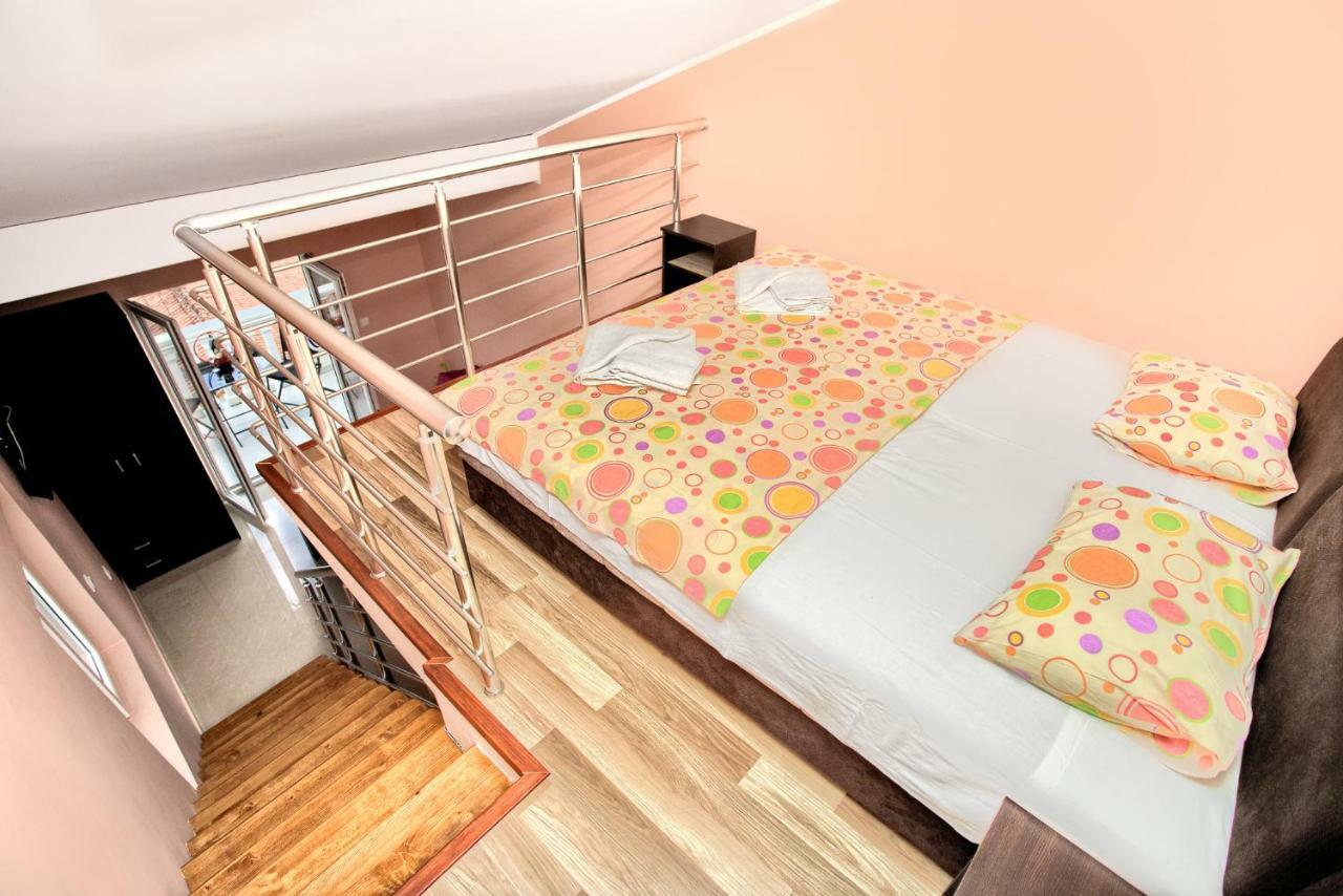 Apartments Porto Bjelila ティヴァト エクステリア 写真